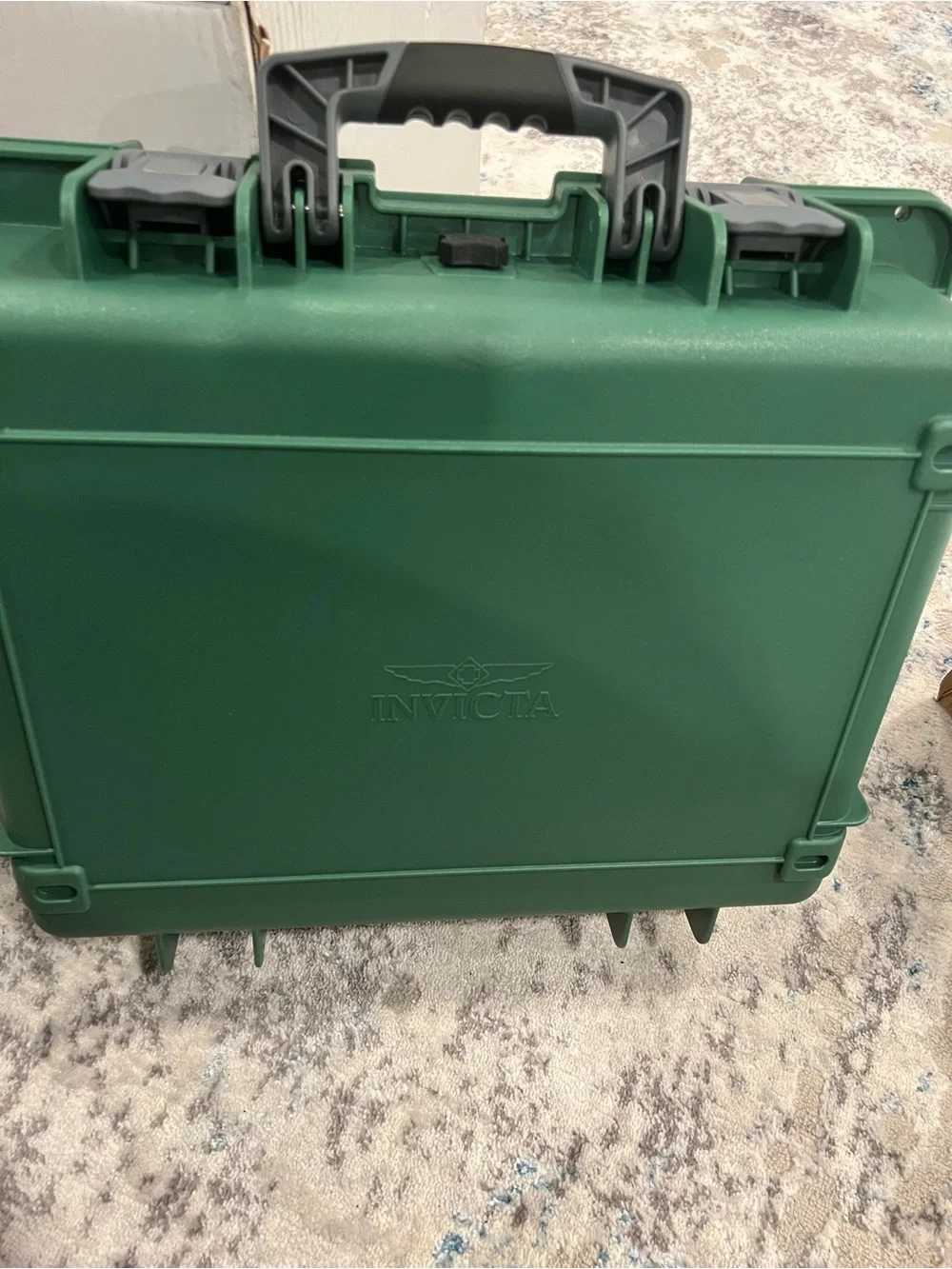 Invicta Reserve Green Case with Gold Logo